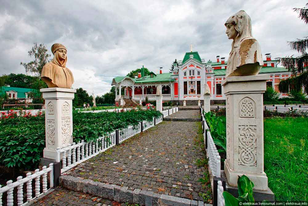 Куди поїхати на вихідні та де відпочити в Україні 8 Садиба Хоєцьких