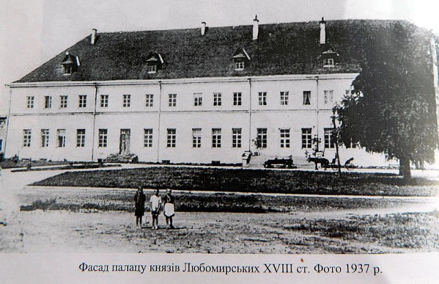 Дубенський замок — один з найстаріших замків України 11 Дубенський замок — один з найстаріших замків України